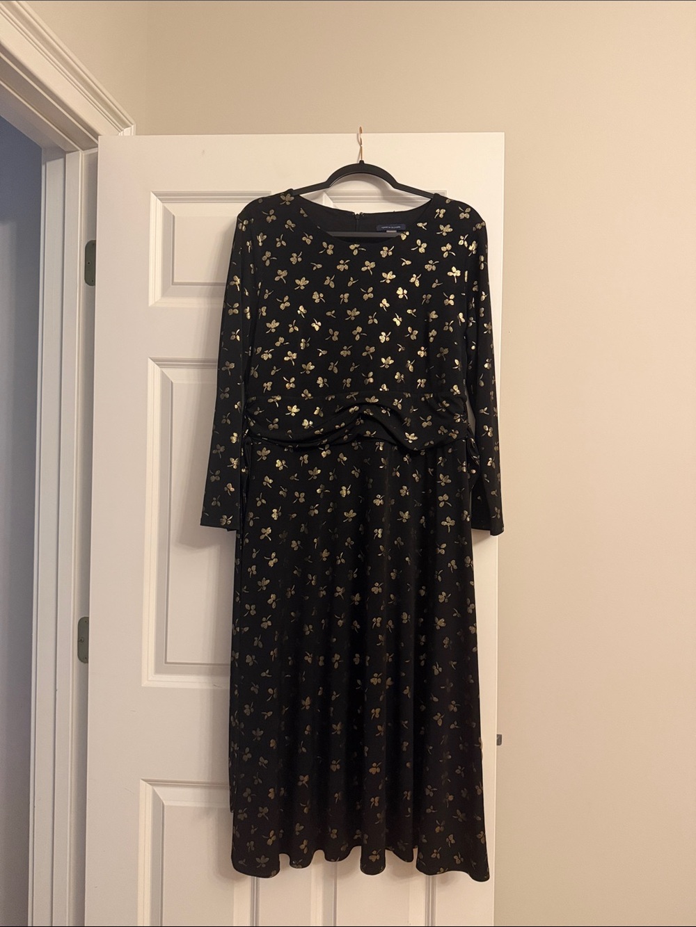 Tommy Hilfiger Black Long-Sleeve Midi Dress with Gold Floral Print